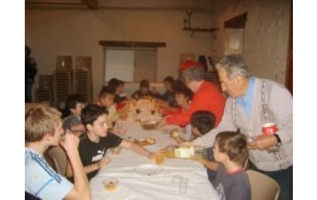 Goûter avec le club des aînés de BOURNAZEL